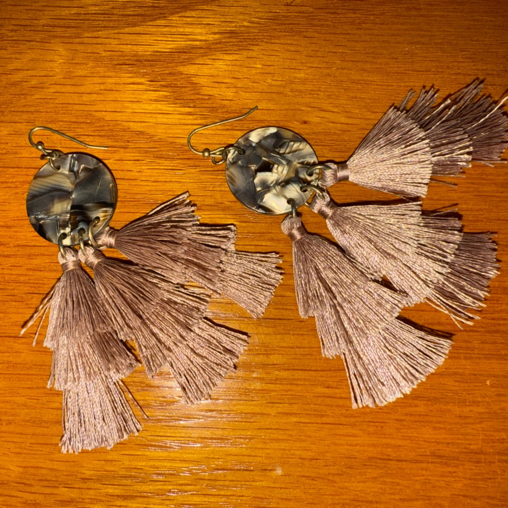 Tassel Earrings in Dusty Pink